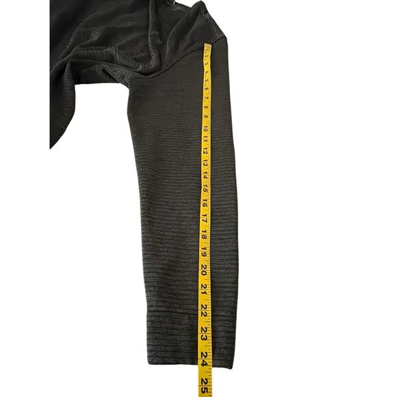 UNDER ARMOUR MENS GOLF LONG SLEEVE CREW NECK PULLOVER BLACK SIZE M - Picture 13 of 15